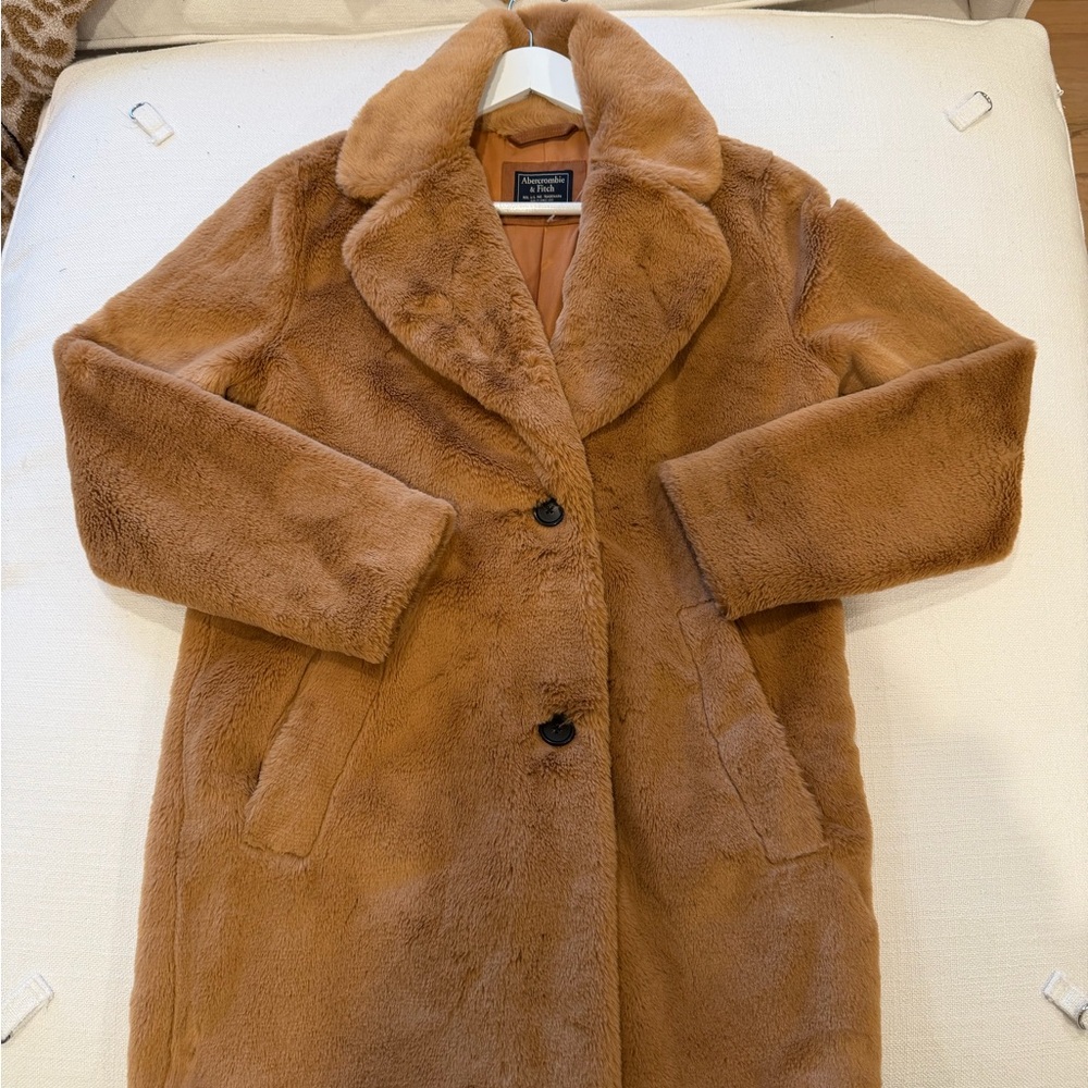 Abercrombie & Fitch Women's Teddy Coat in Camel Brown